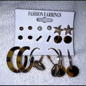 Earrings set